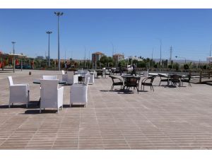 Necmettin Erbakan Parkı'nda kafeterya hizmete girdi