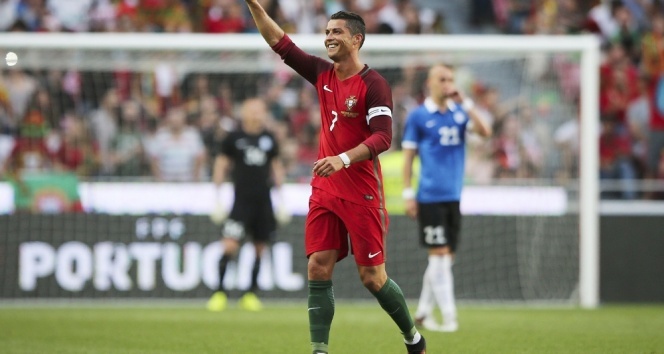 Ronaldo bir kez daha gönülleri fethetti