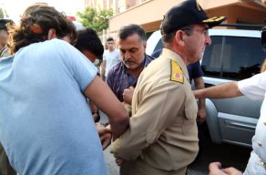 Akdeniz Bölge Garnizon Komutanı Böyle Gözaltına Alındı