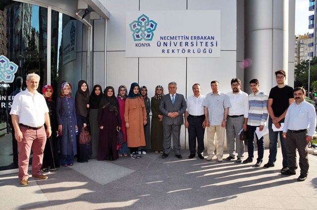 NEÜ İlahiyat öğrencilerini Ürdün’e gönderecek