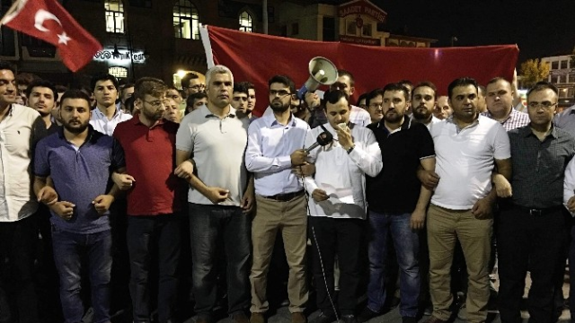 Genç Stk Temsilcileri Milli İradeye Sahip Çıktı