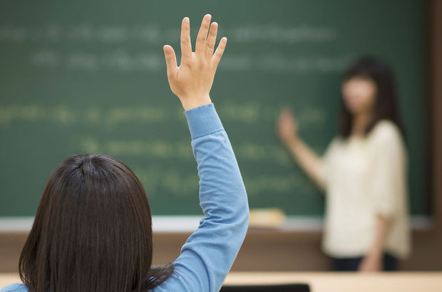 Ereğli’de öğretmen açığa alındı