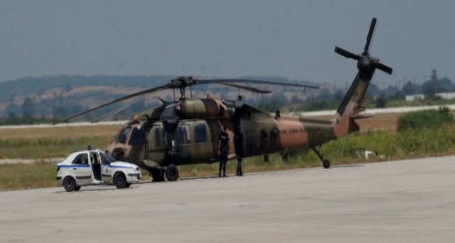 Yunanistan'a kaçan darbeci 8 subayın sorgusu sürüyor