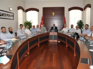 Konya’da STK’lar darbe girişimini lanetledi