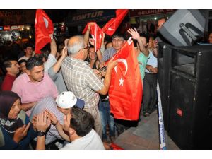 Akşehir'de demokrasi nöbeti tutanlara ikram