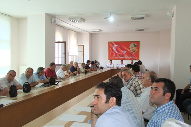 Akşehir'de okul müdürleriyle toplantı yapıldı