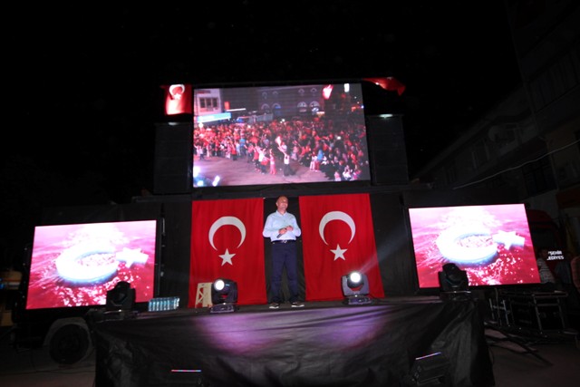 Led ekranla vatandaşa hizmet