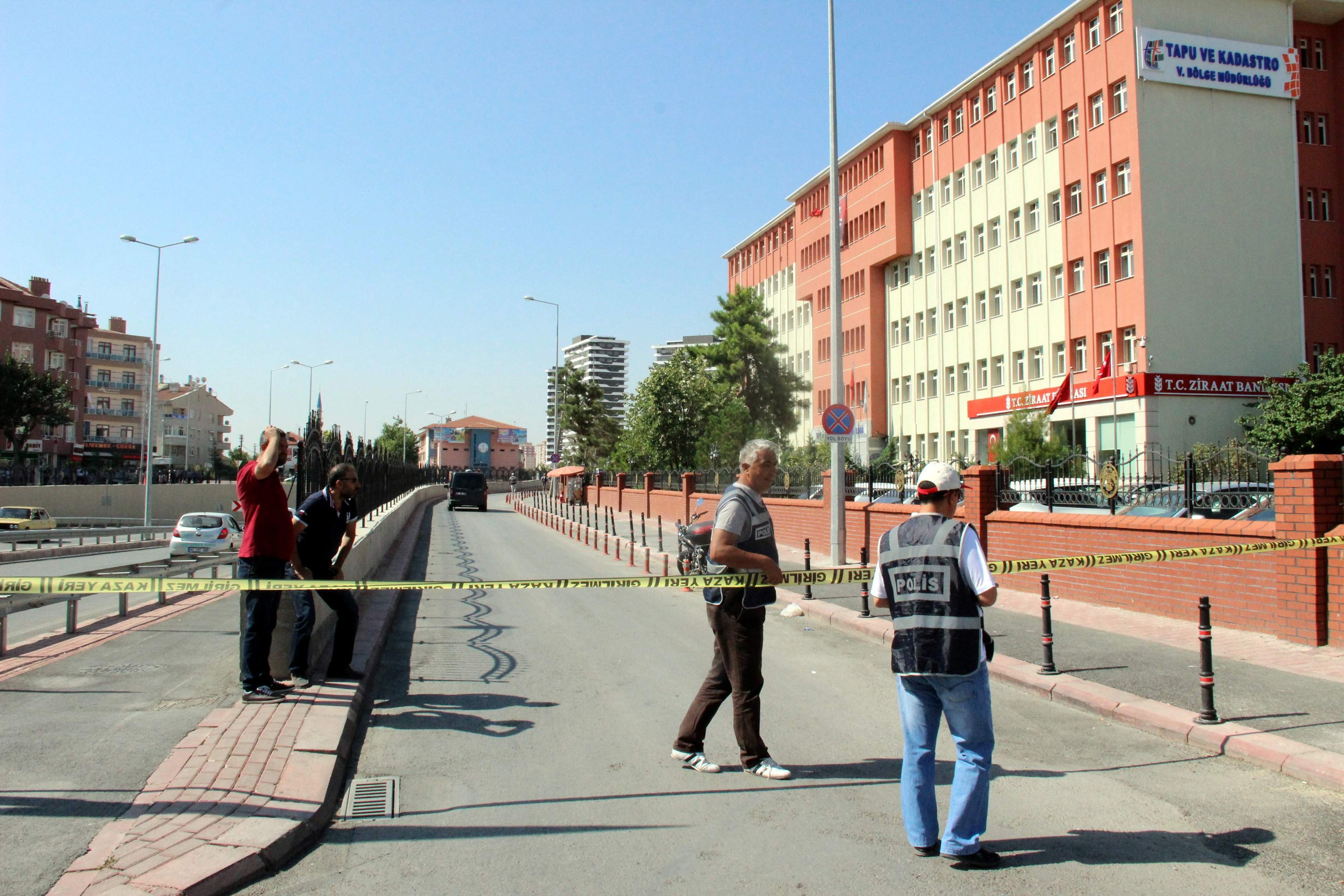 Konya’da tapu ve kadastro binasında bomba alarmı