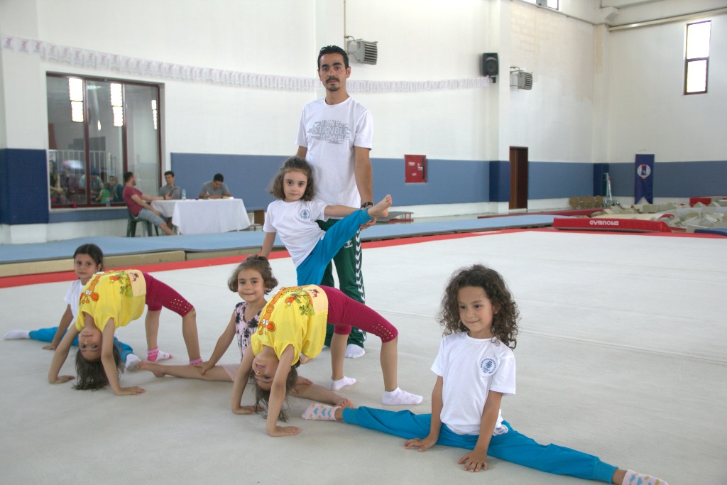 Minikler jimnastikte, büyükler halterde