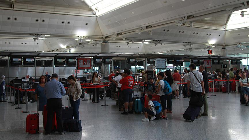 Yeşil ve gri pasaportlulara yurt dışına çıkışlarda yeni düzenleme