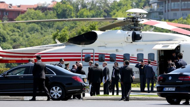 Erdoğan'dan Helikopter Pilotuna: Mertçe Söyleyin Kimden Yanasınız?