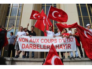 FETÖ'nün darbe girişimine dünyadan tepkiler