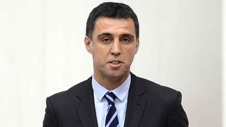 “Hakan Şükür üyelikten atılsın”