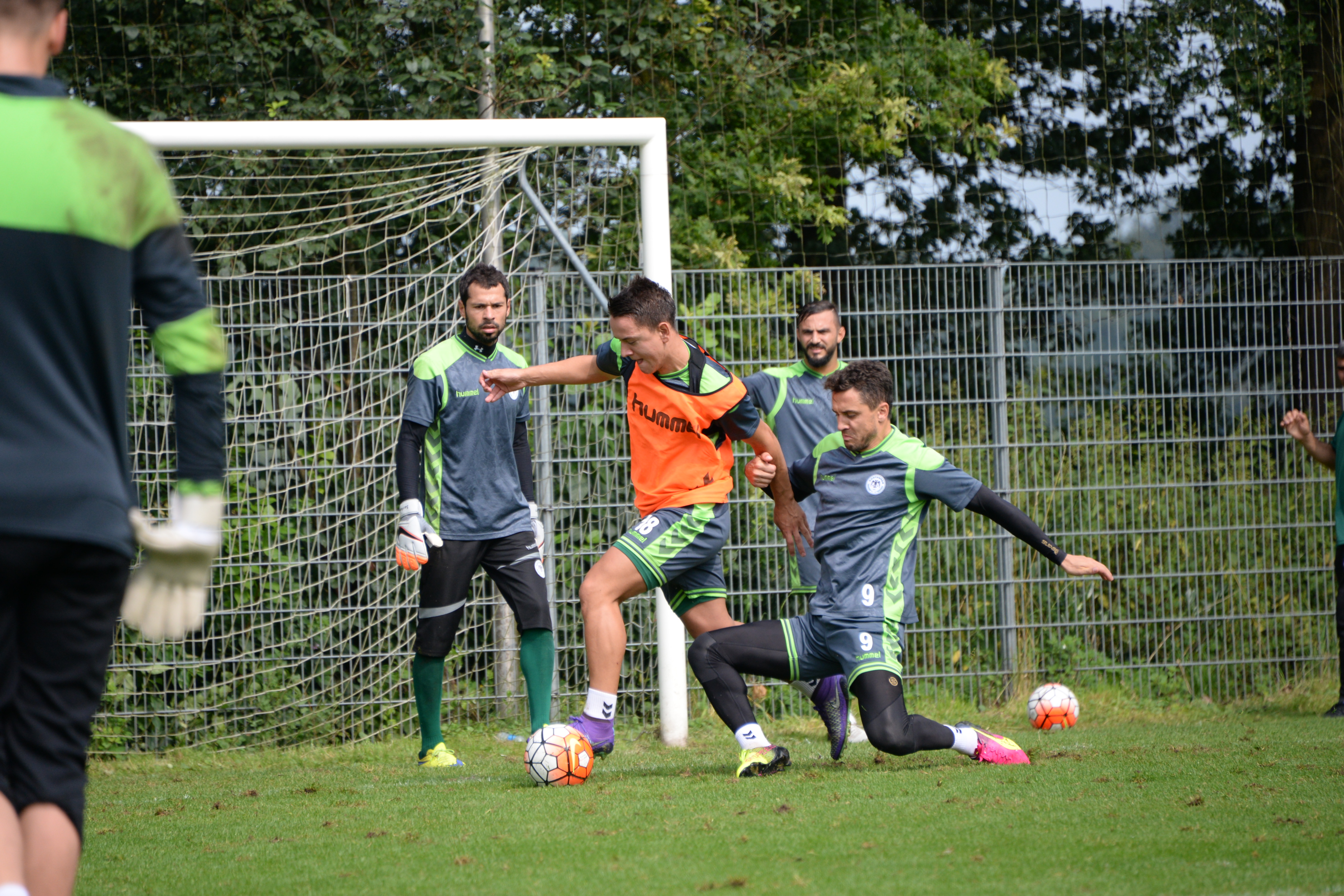 Savunma – hücum varyasyonu yaptılar