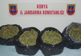 3,9 kilogram kubar esrar ele geçirildi