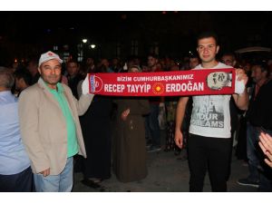 FETÖ'nün darbe girişimine tepkiler​