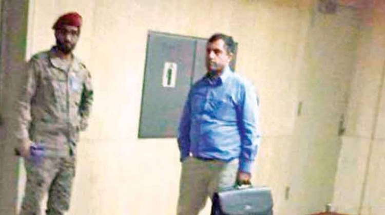 Ateşelerden eş zamanlı vatan hainliği