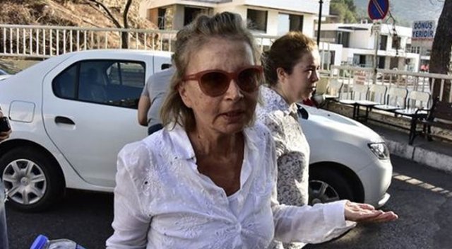 Nazlı Ilıcak'ın aracında çok sayıda valiz bulundu