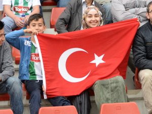 Gurbetçiler Konyaspor'u yalnız bırakmadı
