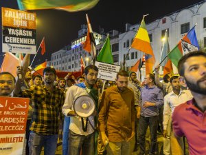Konya'da yabancı öğrencilerden darbe girişimine kınama