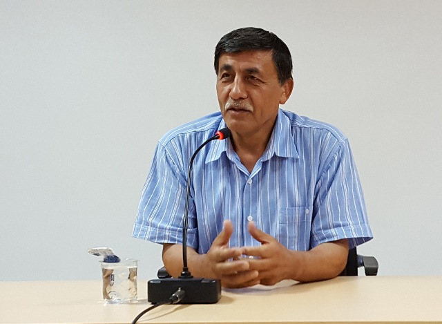"İri ve diri olmak zorundayız"