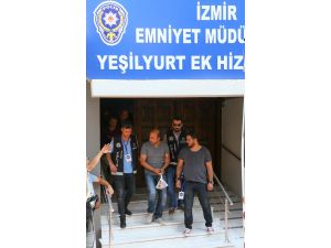 İzmir merkezli FETÖ/PDY operasyonu