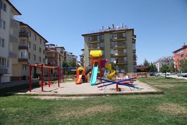 Seydişehir'de mahallere yeni parklar