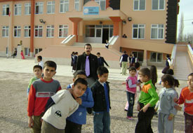 Halkapınar'da malzemesiz eğitim