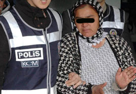5 kişilik esrar şebekesi tutuklandı