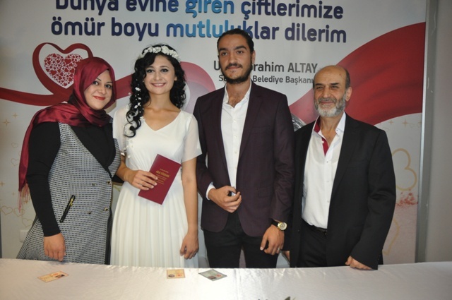 Gizem ile Emre mutluluğa evet dediler