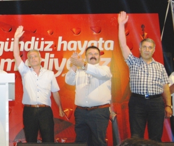 Şeker-İş demokrasi nöbetinde