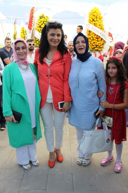 Gülseren Helvacı Türkmenoğlu ile birlikte