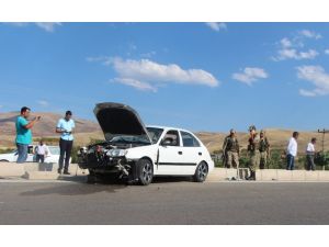 Elazığ'da trafik kazası: 1 ölü, 1 yaralı