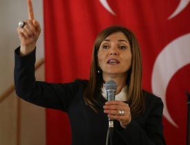 Zuhal Topçu  MHP'deki görevinden istifa etti