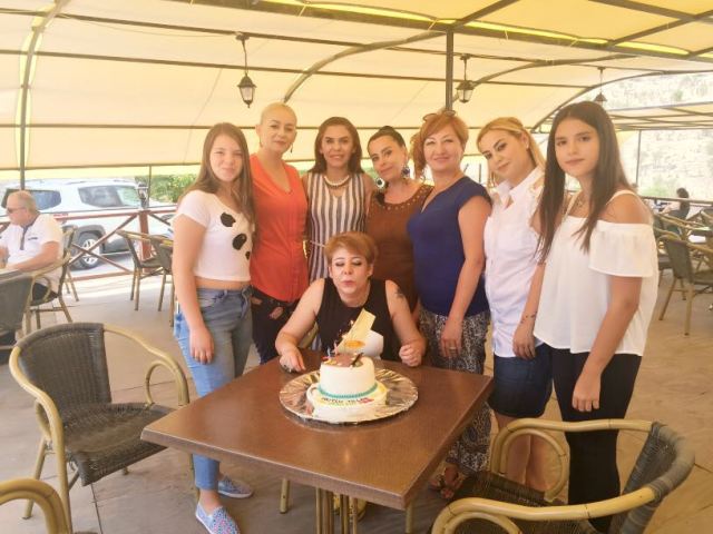 Vesile Sakman Güzeloğlu yeni yaşını kutladı