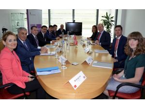 TBMM Dışişleri Komisyonu heyeti Londra'da