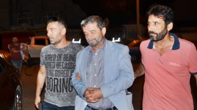 Mümtaz'er Türköne'nin de Aralarında Bulunduğu 12 Kişi Tutuklandı