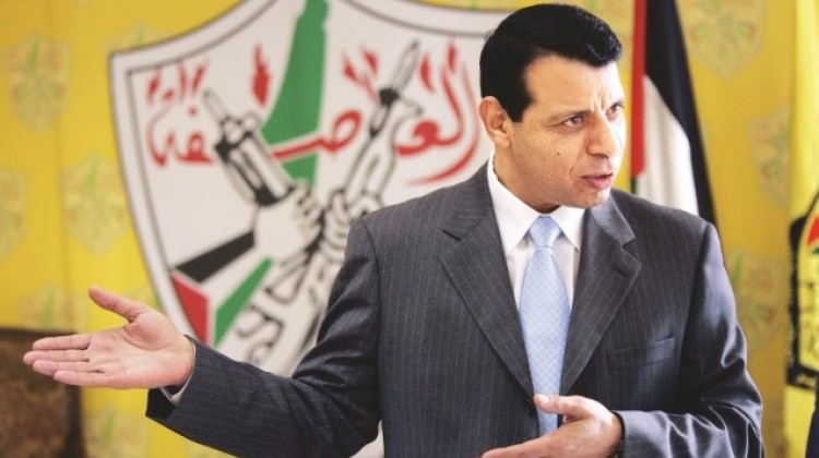 Her darbenin arkasında o var