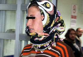 At arabasıyla hırsızlık yaparken yakalandı