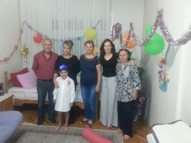 İleri ailesinin sünnet mutluluğu