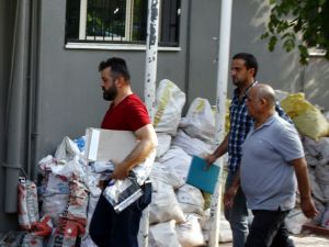 GÜNCELLEME 2 - İzmir'de FETÖ/PDY operasyonu