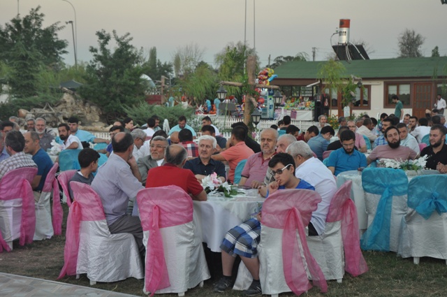 Başak-Elmas Mezunları pilav gününde buluştu