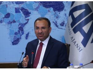 Bozdağ, AA Editör Masası'na konuk oldu