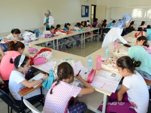 Genç KOMEK Yaz Okulu’nda Binlerce Öğrenciye Ortak Sınav