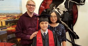 12 Yaşındaki Çocuk Üniversiteli Oldu