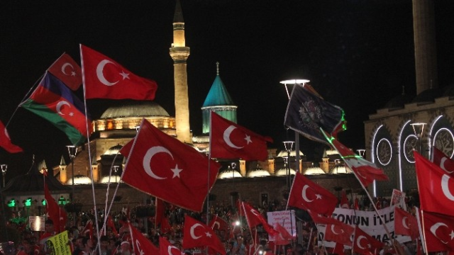 Konya'daki Demokrasi Nöbeti Coşkuyla Bitti