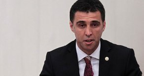 Hakan Şükür ve Babasının Mal Varlığı 200 Milyon Liraya Yakın