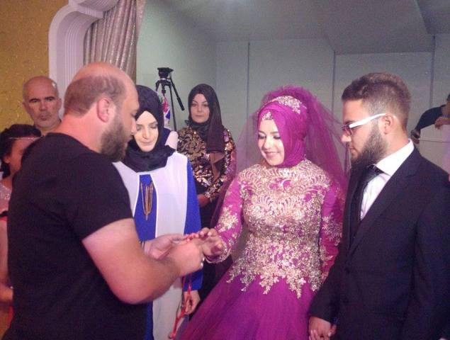 Fatmanur ile Murat nişanlandı