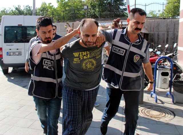Darbeci albaylar sağlık kontrolünden geçirildi