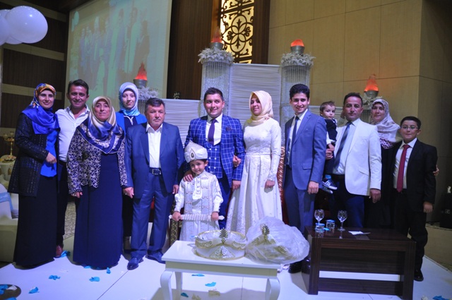 Can ailesinin sünnet mutluluğu